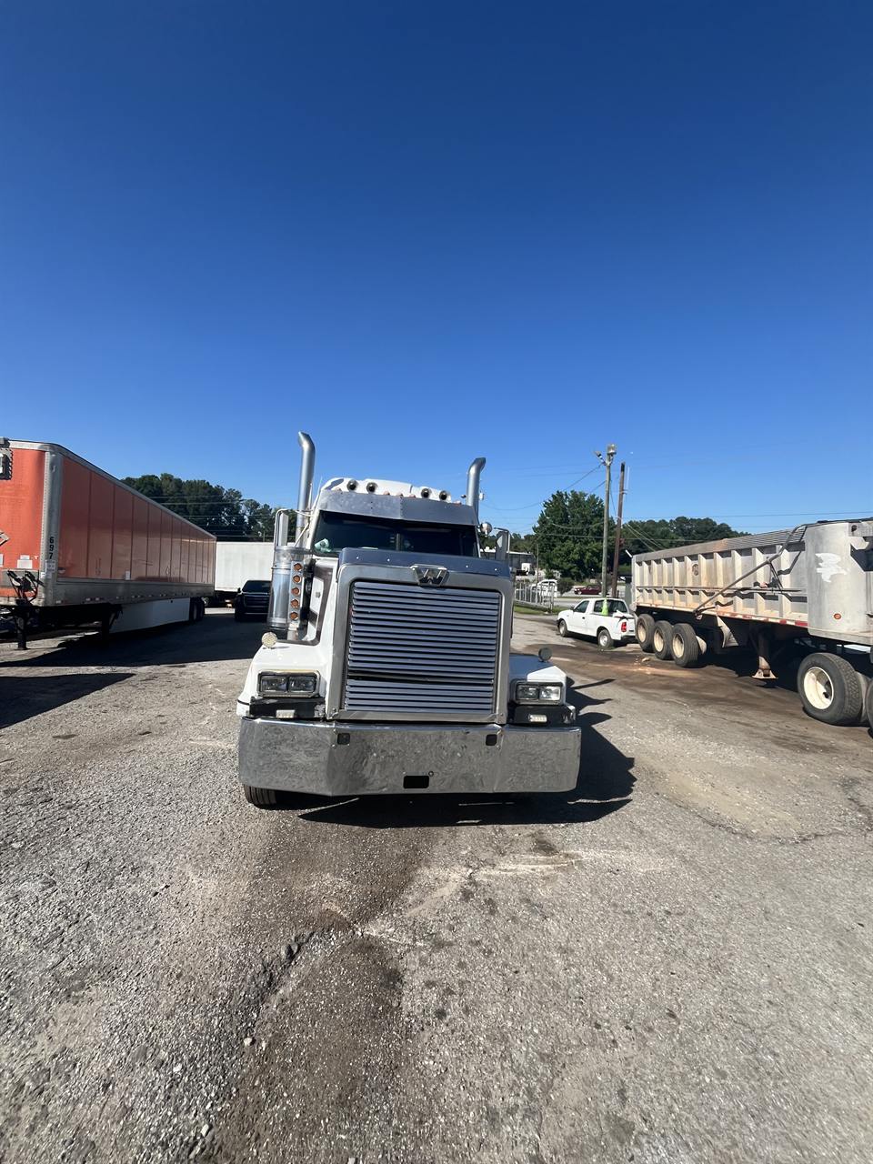 Tractor-trailer rig serviced by Mobile Rescue in metro Atlanta